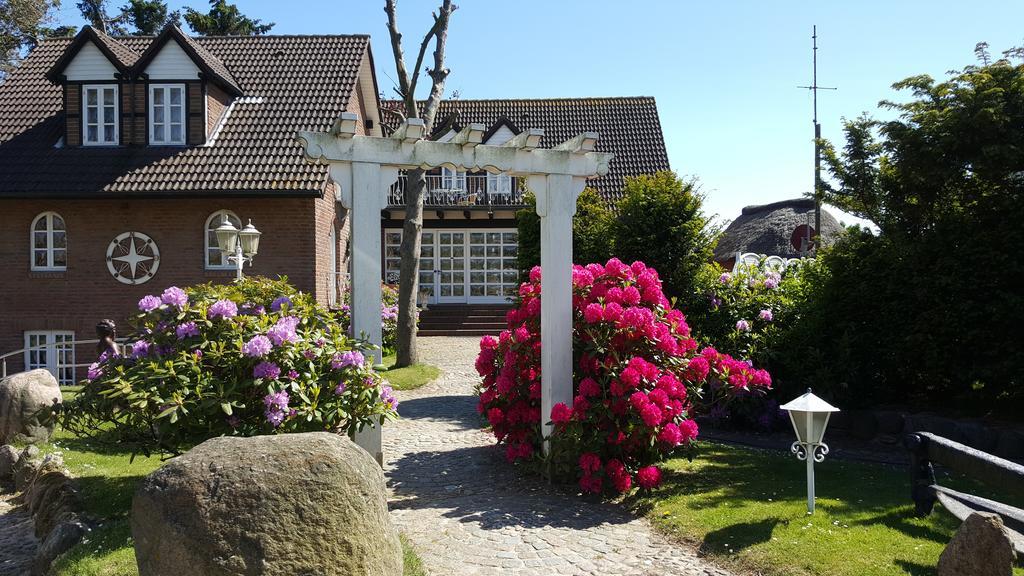 Nordsee "Haus Luttenblick" Whg.: Meeresrauschen Apartment Wyk auf Föhr Exterior foto